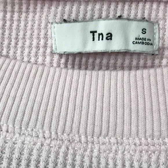 Aritzia  TNA Andrews Waffle Long-sleeve Thermal crew-neck, long-sleeve shirt  S - Picture 6 of 8